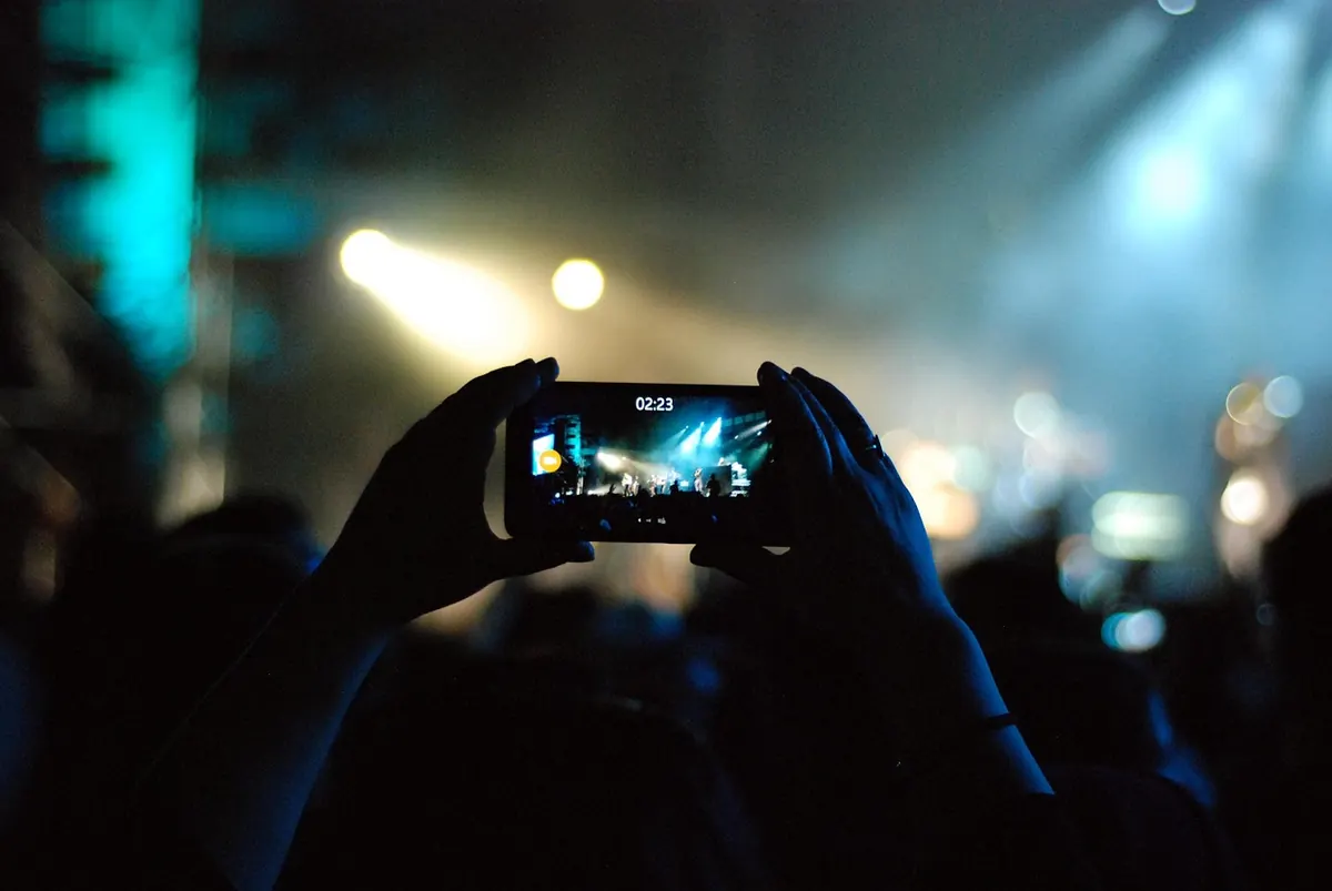 Checklist: 10 Questions to Ask Before Believing a TikTok Celebrity Rumour